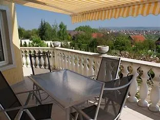 Διαμέρισμα Heviz -alsopahok Villa-erika *