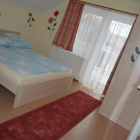 Апартаменты Heviz -alsopahok Villa-erika *