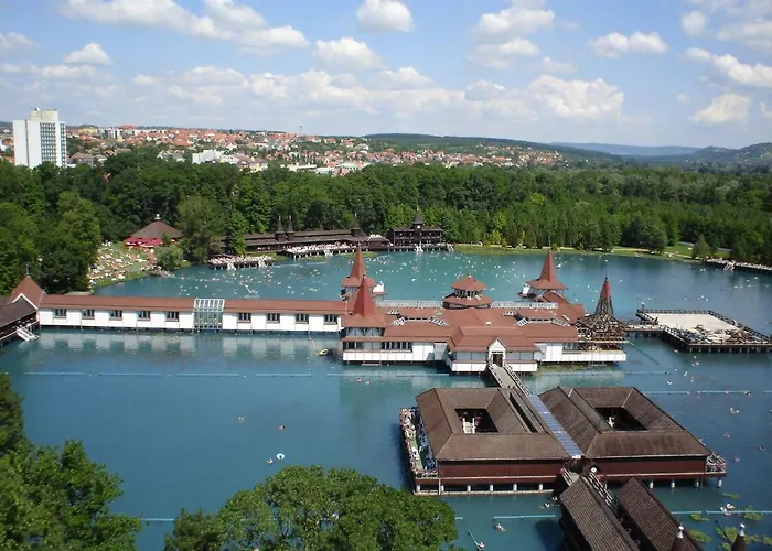 Heviz -alsopahok Villa-erika דירה Alsópáhok